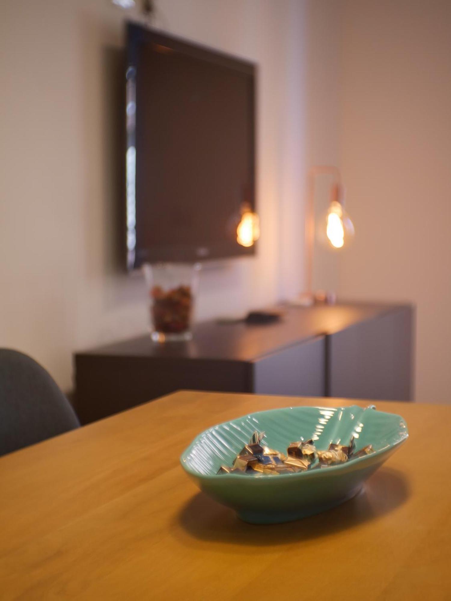 Chic Modern 2-Bedroom Near Metro Рим Екстер'єр фото