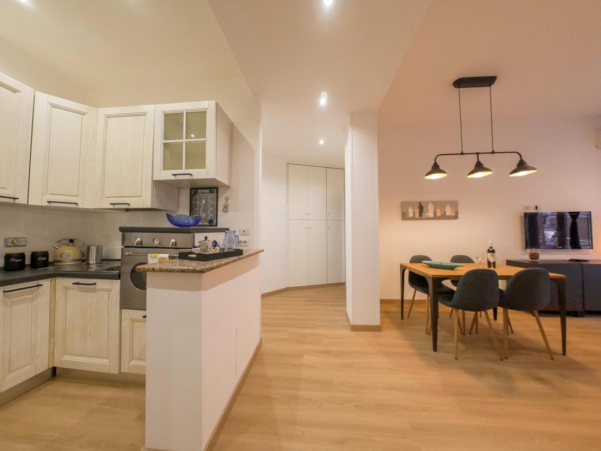 Chic Modern 2-Bedroom Near Metro Рим Екстер'єр фото